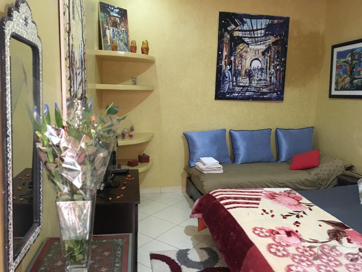 Europa Mirlef T Aventur Guest House Mirleft Bagian luar foto